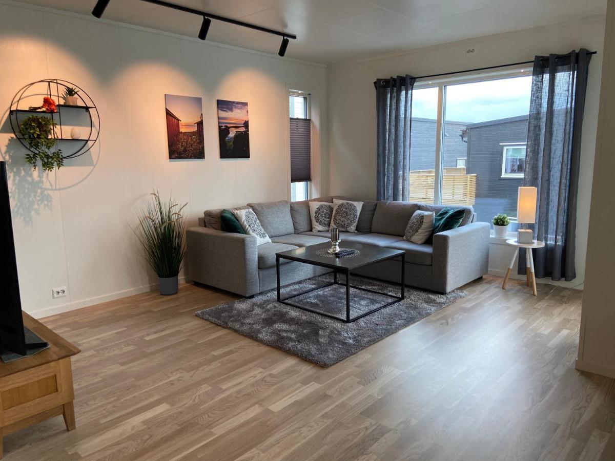 Apartamento Veien Til Senja Finnsnes Exterior foto