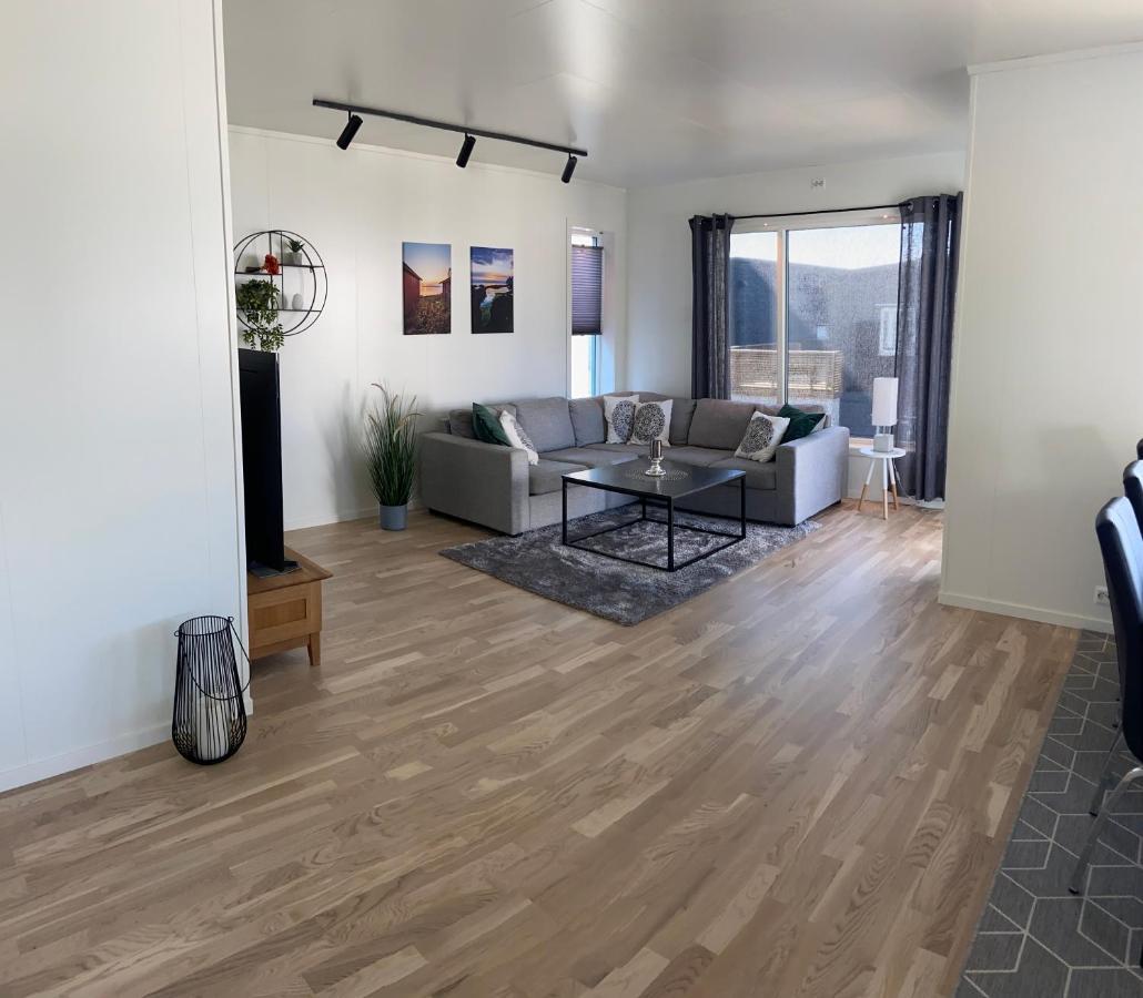 Apartamento Veien Til Senja Finnsnes Exterior foto