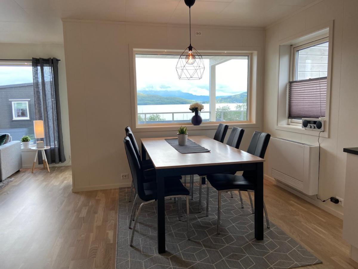 Apartamento Veien Til Senja Finnsnes Exterior foto